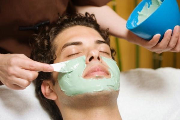 Hair Cut, De Tan Pack, Head Massage & Face Cleanup for Gents