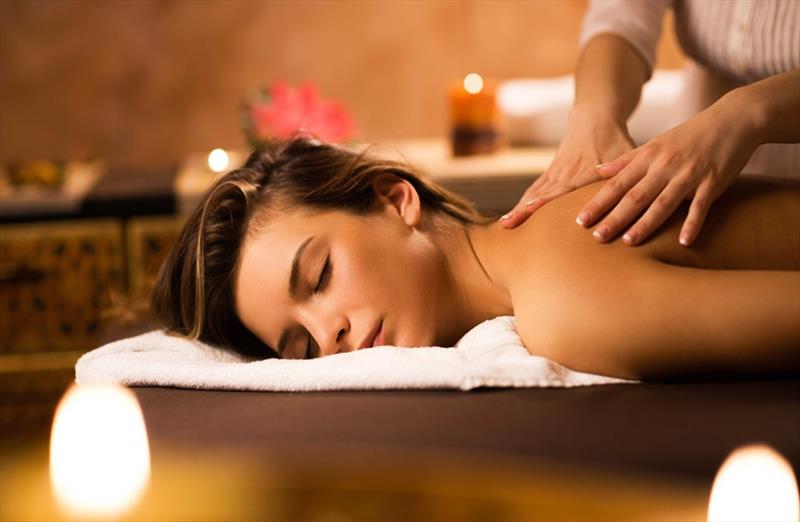 40 minutes Ayurveda Rejuvenation Package (Full Body Massage + Face Massage + Foot Massage + Steam Bath + Doctor Consultation)