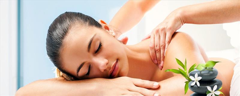 Foot Reflexology (30 min) + Champi-Indian Head Massage (30 min) + Neck & Back Massage